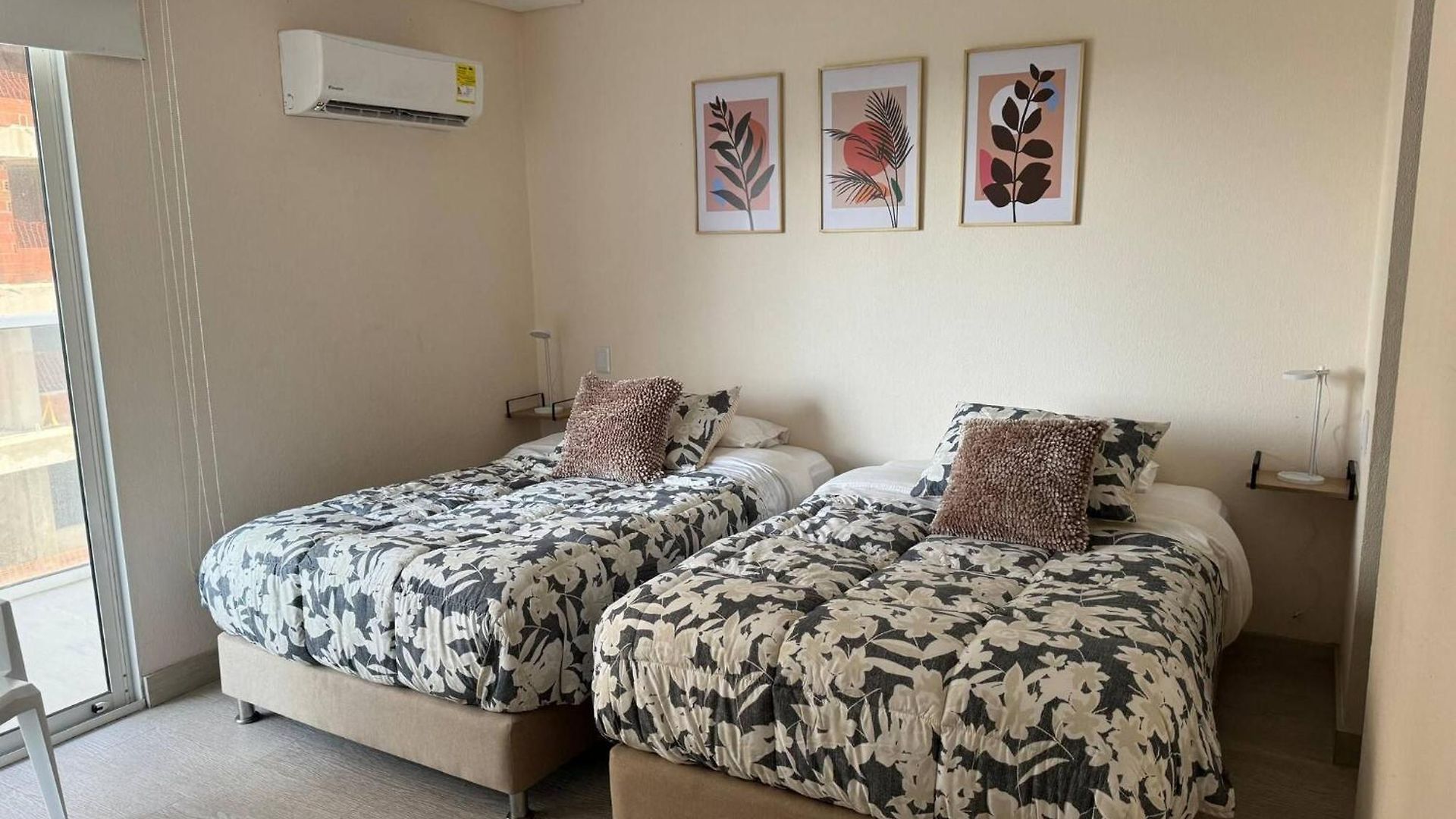Apartamento Cielo Mar Steps From The *