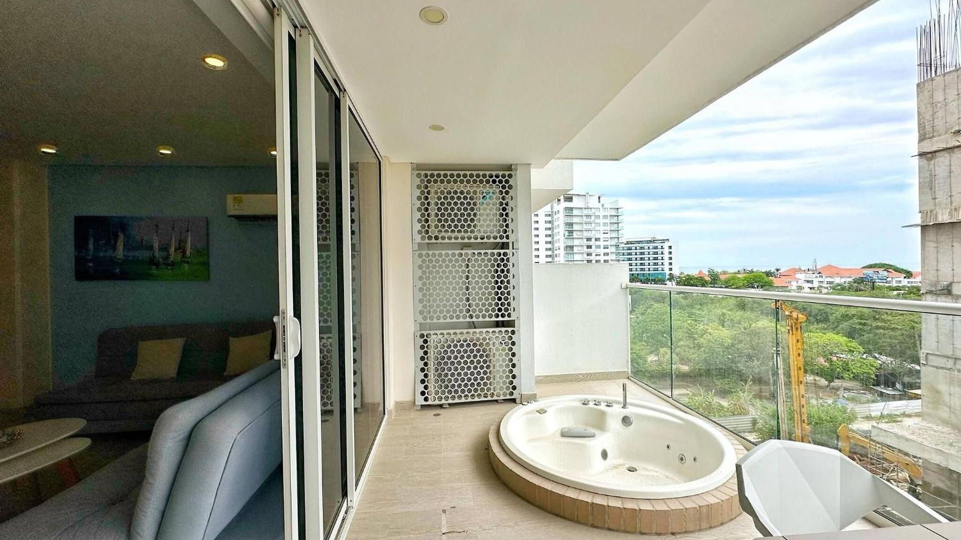 Cielo Mar Steps From The